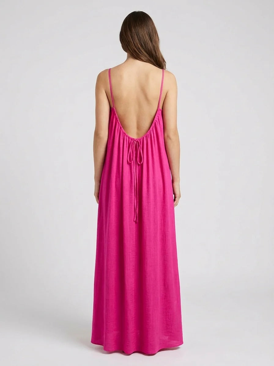 Primeona™ – The Irresistible Backless Dress
